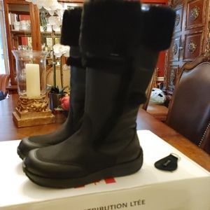 Pajar Black leather and Shearling boots 7